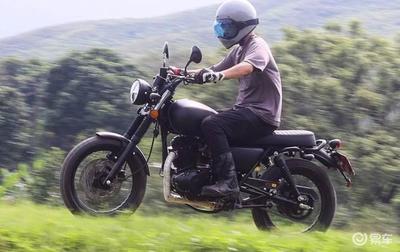 輕騎大腳怪 國產Scrambler新寵，為何連香港摩友也為之傾心？
